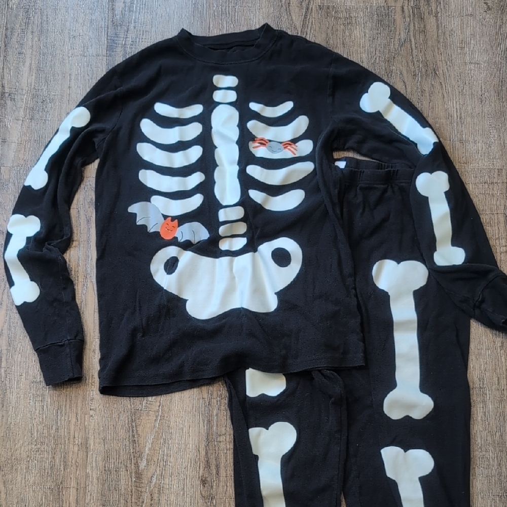 Halloween Glow-in-the-dark Skeleton Pajama set-Carter's Adults
